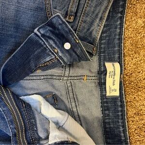 Abercrombie & Fitch Blue Jeans